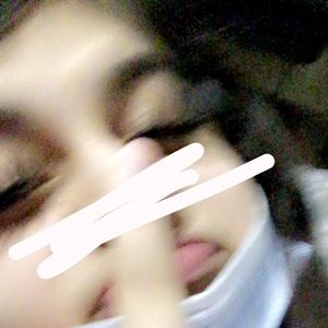 Meet your Posher, Cynthia